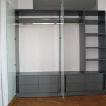 Garderobenschrank aus Dekorspanplatte Bild 2